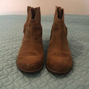 Tan suede ankle boots.
